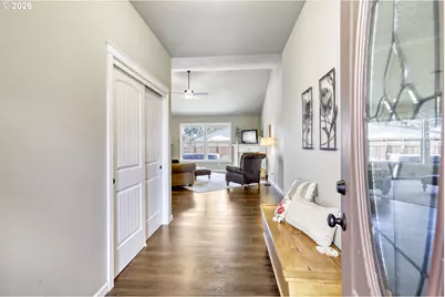 2141 Thomas Way, Hubbard, OR 97032 - Photo 2