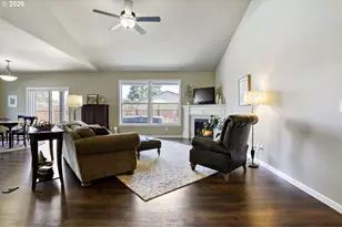 2141 Thomas Way, Hubbard, OR 97032 - Photo 4