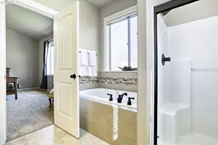 2141 Thomas Way, Hubbard, OR 97032 - Photo 18