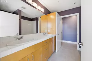 300 NW 8th Ave, Portland, OR 97209 - Photo 8