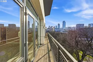 300 NW 8th Ave, Portland, OR 97209 - Photo 24