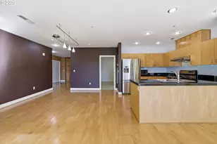 300 NW 8th Ave, Portland, OR 97209 - Photo 18