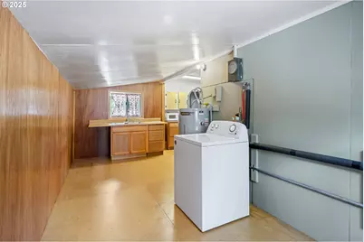 652 Chapman St, Gilchrist, OR 97737 - Photo 12