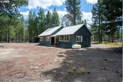 652 Chapman St, Gilchrist, OR 97737 - Photo 2