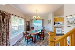 865 Jodee Ln, Brookings, OR 97415 - Photo 4