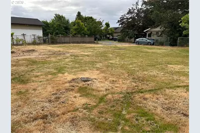 2045 Hollywood Dr NE, Salem, OR 97305 - Photo 4