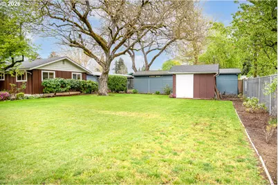 545 Hughes St, Eugene, OR 97402 - Photo 42