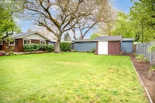 545 Hughes St, Eugene, OR 97402 - Photo 42