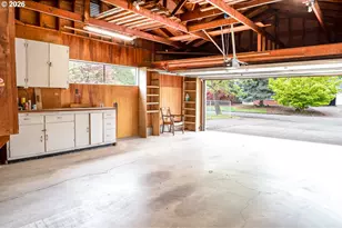545 Hughes St, Eugene, OR 97402 - Photo 32