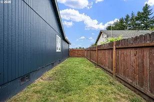 1055 Ash Grove Loop, Creswell, OR 97426 - Photo 28