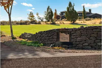 10219 NE Vineyard Way, Terrebonne, OR 97760 - Photo 4