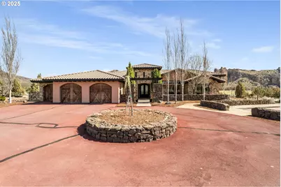 10219 NE Vineyard Way, Terrebonne, OR 97760 - Photo 2