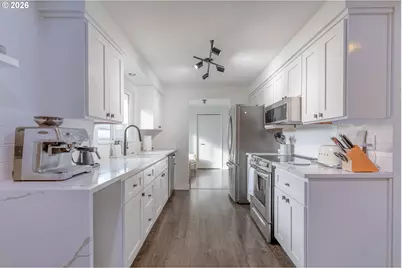 487 Snoopy Ln NE, Salem, OR 97301 - Photo 8