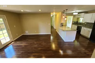 1022 K St, Washougal, WA 98671 - Photo 8