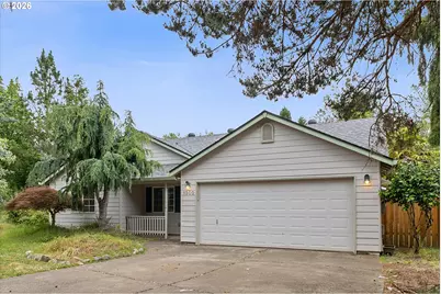 1302 SW Darci Dr, McMinnville, OR 97128 - Photo 2