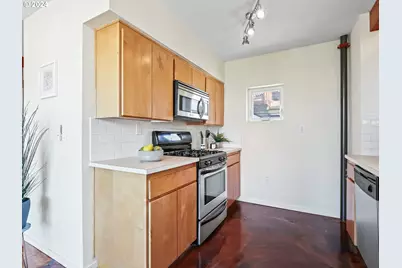 2021 SE Clinton St, Portland, OR 97202 - Photo 10