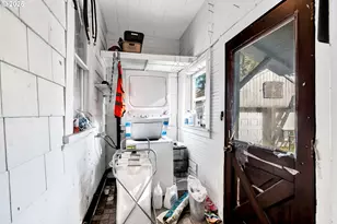 12107 SE Carlton St, Portland, OR 97266 - Photo 22