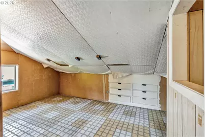 8906 N Willamette Blvd, Portland, OR 97203 - Photo 26