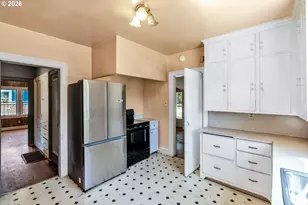 8906 N Willamette Blvd, Portland, OR 97203 - Photo 10