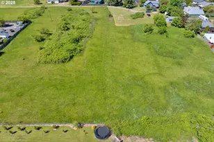 1133 Irvington Dr, Eugene, OR 97404 - Photo 14