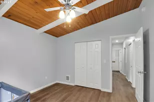 93215 Long Tom Dr, Cheshire, OR 97419 - Photo 28