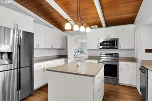 93215 Long Tom Dr, Cheshire, OR 97419 - Photo 8