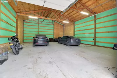 93215 Long Tom Dr, Cheshire, OR 97419 - Photo 32