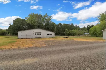 93215 Long Tom Dr, Cheshire, OR 97419 - Photo 34
