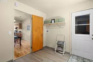 1402 Lookingglass Rd, Roseburg, OR 97471 - Photo 18