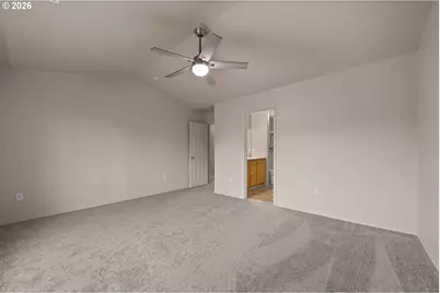 38549 Cascadia Village Dr, Sandy, OR 97055 - Photo 8