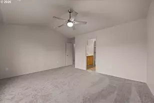 38549 Cascadia Village Dr, Sandy, OR 97055 - Photo 8