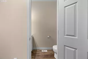 38549 Cascadia Village Dr, Sandy, OR 97055 - Photo 6