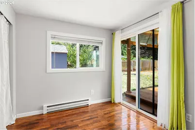10245 SE Raymond St, Portland, OR 97266 - Photo 10