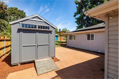 10245 SE Raymond St, Portland, OR 97266 - Photo 18