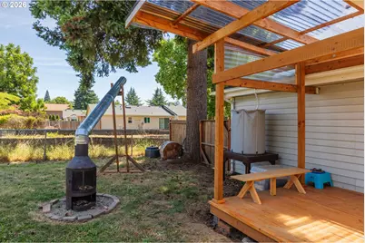 10245 SE Raymond St, Portland, OR 97266 - Photo 24