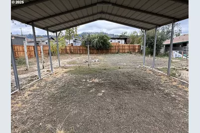 271 SE Robinson St, Winston, OR 97496 - Photo 12