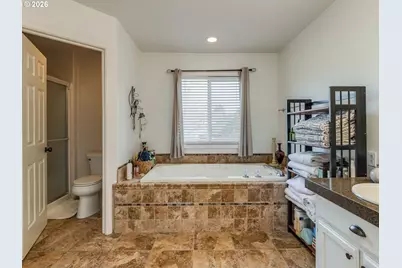16355 SW Gearin Ct, Tigard, OR 97223 - Photo 36