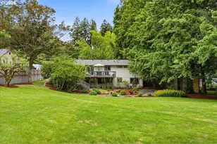 8514 SW 54th Ave, Portland, OR 97219 - Photo 34