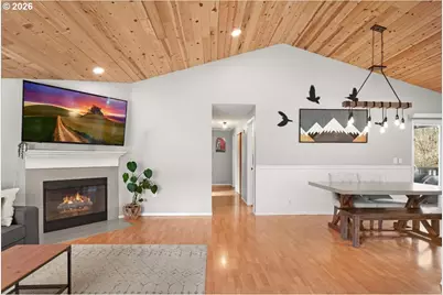 9620 N Edison St, Portland, OR 97203 - Photo 2