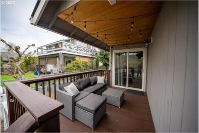9620 N Edison St, Portland, OR 97203 - Photo 32
