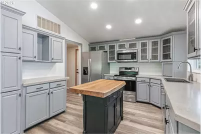 136 Longhorn Rd, Amboy, WA 98601 - Photo 8