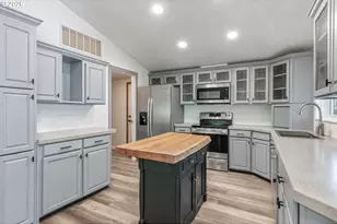 136 Longhorn Rd, Amboy, WA 98601 - Photo 10