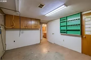 18441 SE Clinton, Gresham, OR 97030 - Photo 38