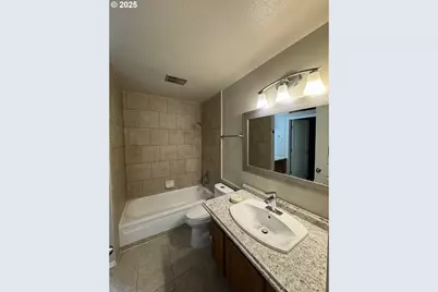 22630 NE Schuyler St, Fairview, OR 97024 - Photo 12