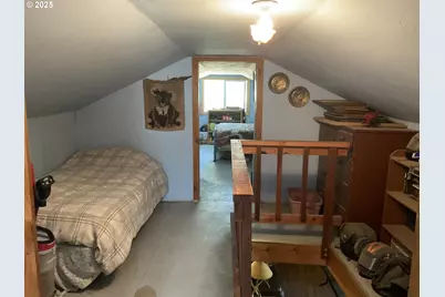 39798 Bear Gulch Rd, Sumpter, OR 97877 - Photo 16