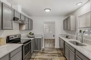 9002 NE Prescott St, Portland, OR 97220 - Photo 10