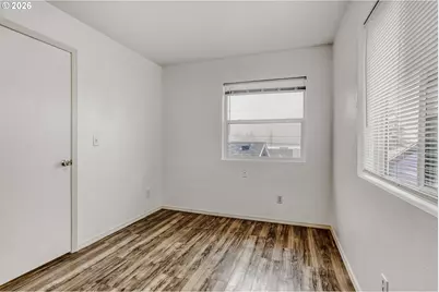 9002 NE Prescott St, Portland, OR 97220 - Photo 18