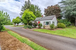 17941 SE Main St, Portland, OR 97233 - Photo 2