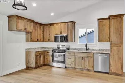 4435 Knotty Pine Ct, Sweet Home, OR 97386 - Photo 12