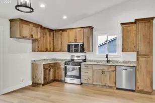 4435 Knotty Pne Ct, Sweet Home, OR 97386 - Photo 12